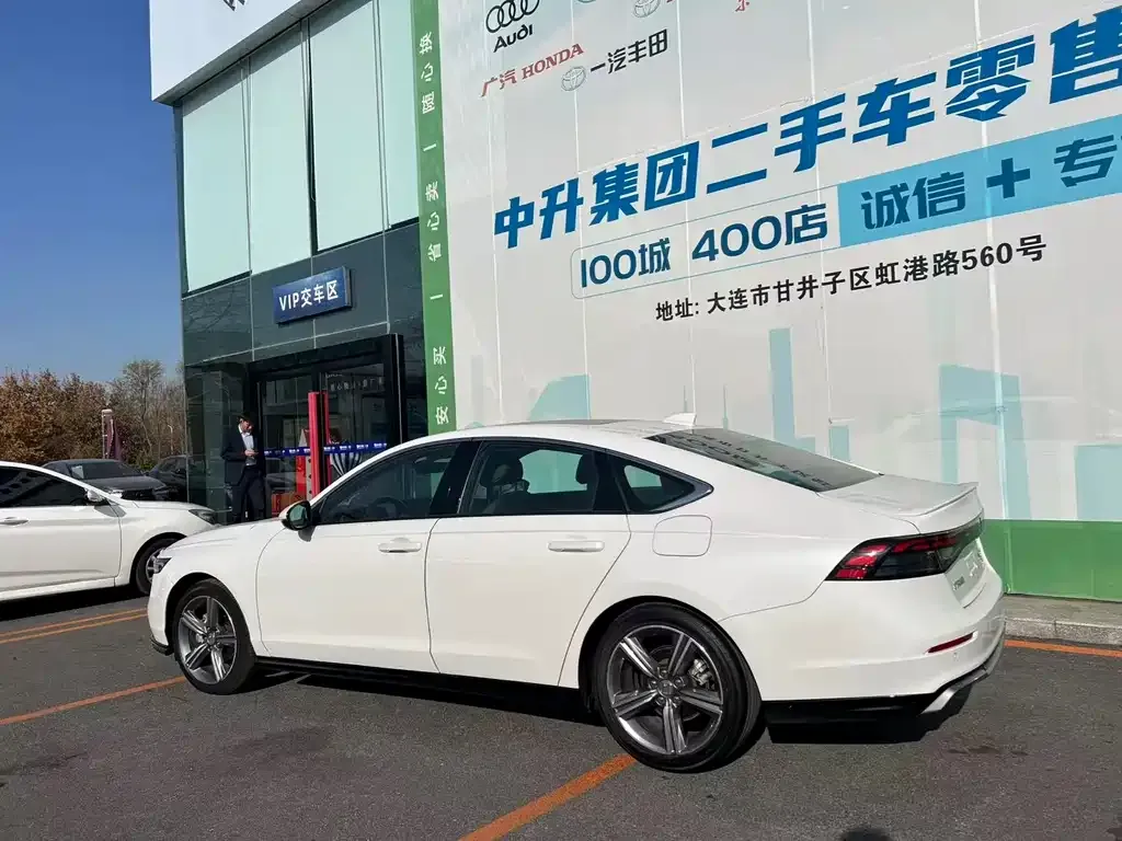 Honda Accord — фото 3