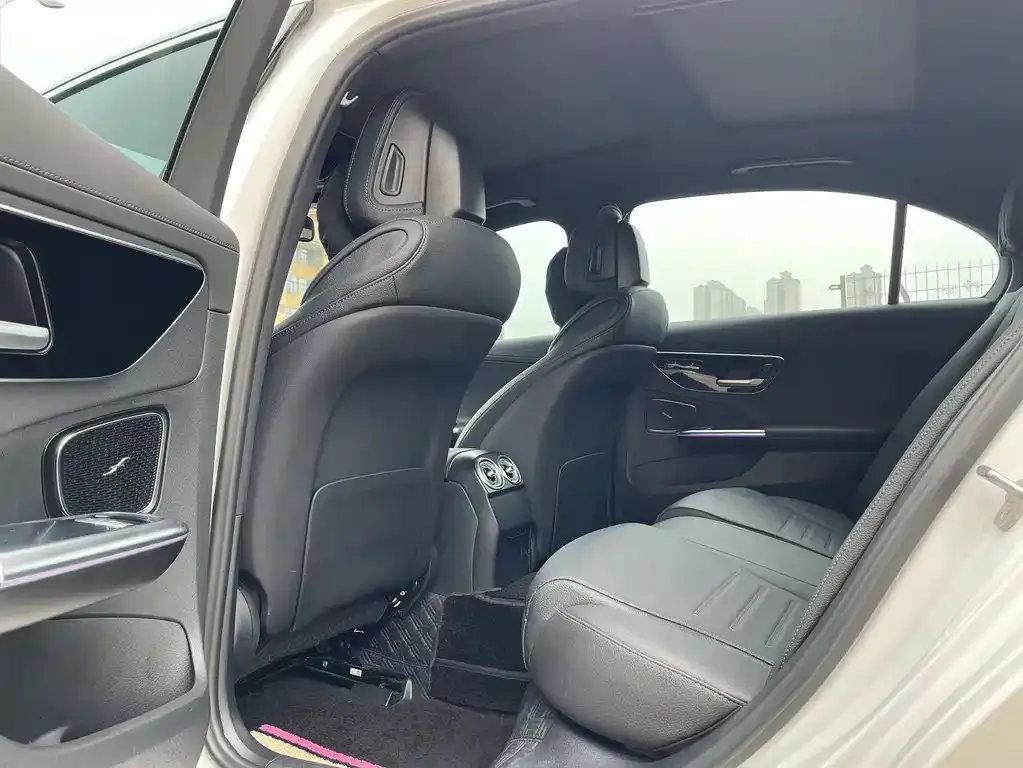 Mercedes-Benz C-Class 2025 из CN, фото 4