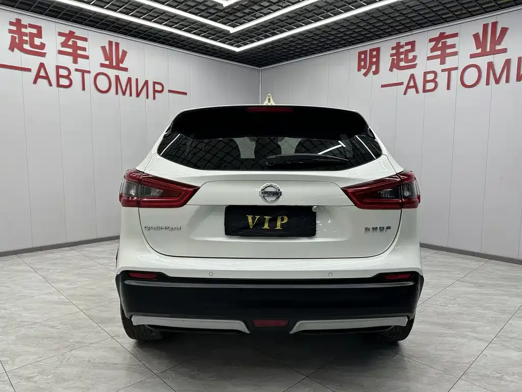 Nissan Qashqai — фото 9