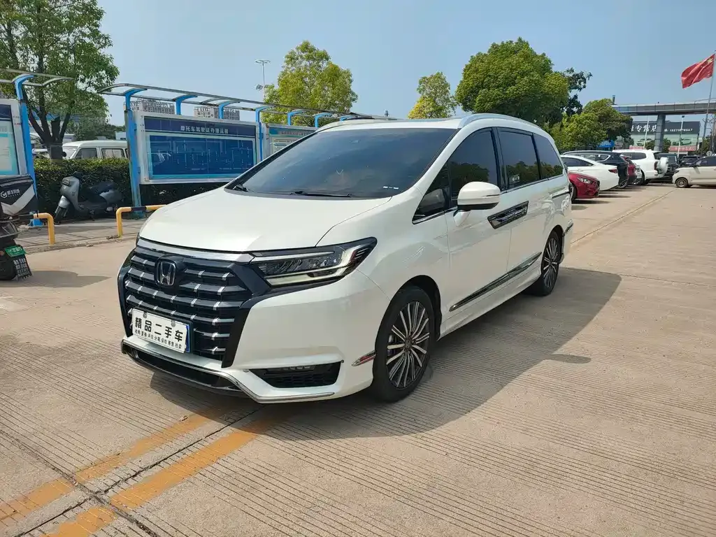 Honda Elysion 2023 из CN, фото 1