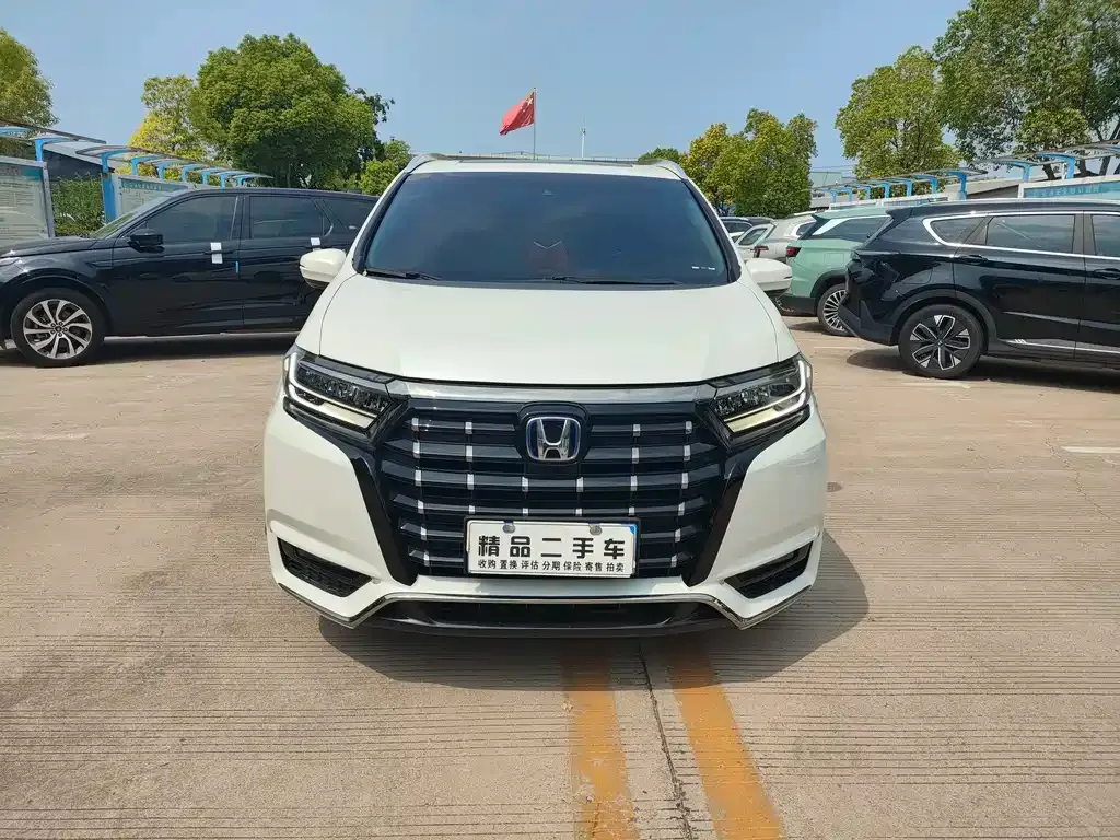 Honda Elysion 2023 из CN, фото 2