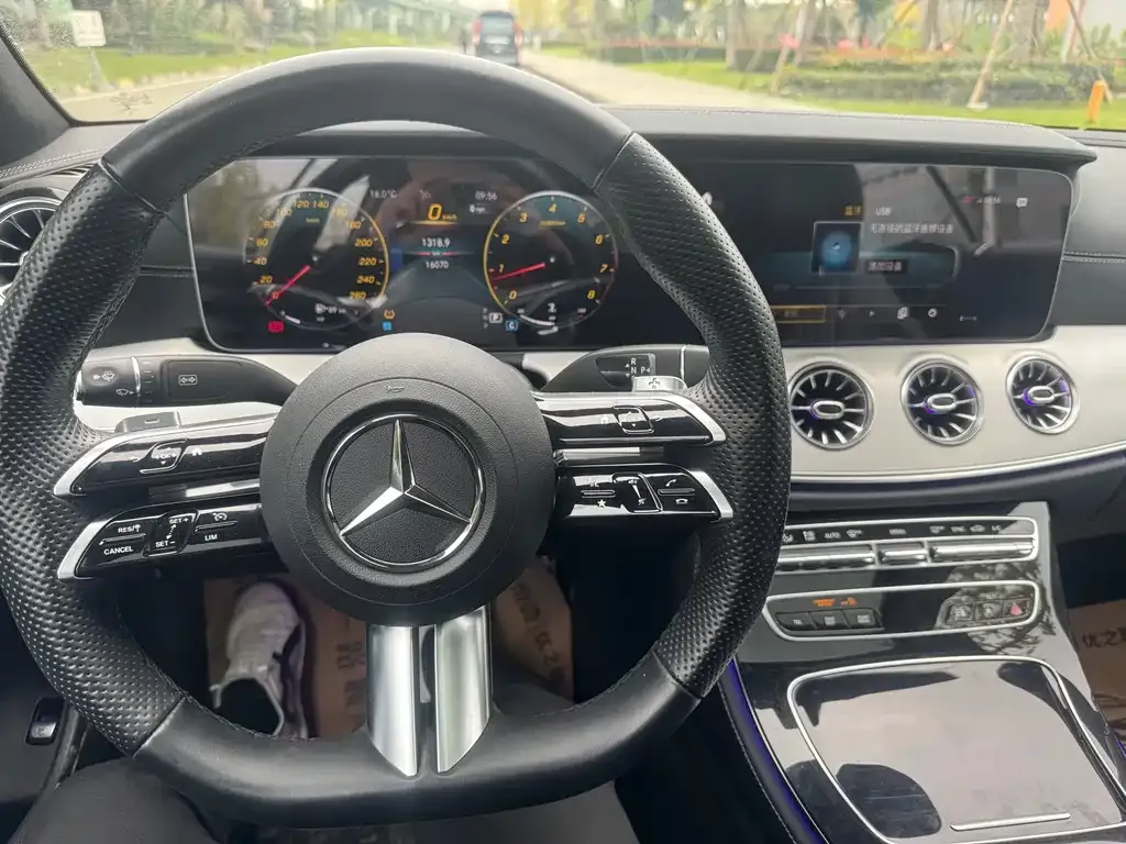 Mercedes-Benz E-Class (Import) 2023 из CN, фото 4