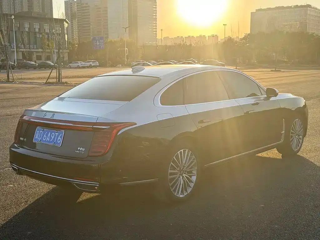 Hongqi H9 — фото 6