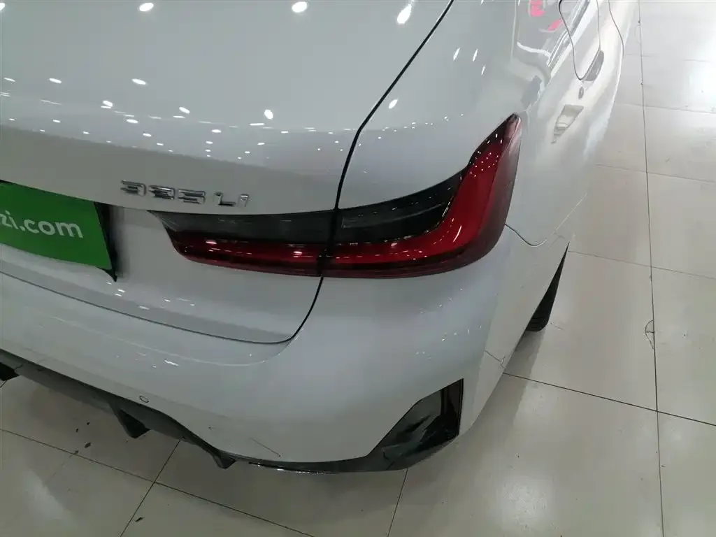 BMW 3 Series 2023 из CN, фото 8