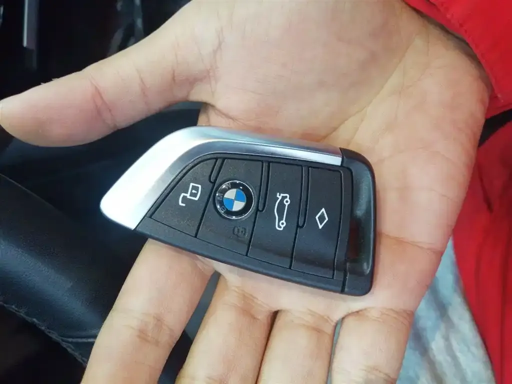 BMW 3 Series 2023 из CN, фото 9