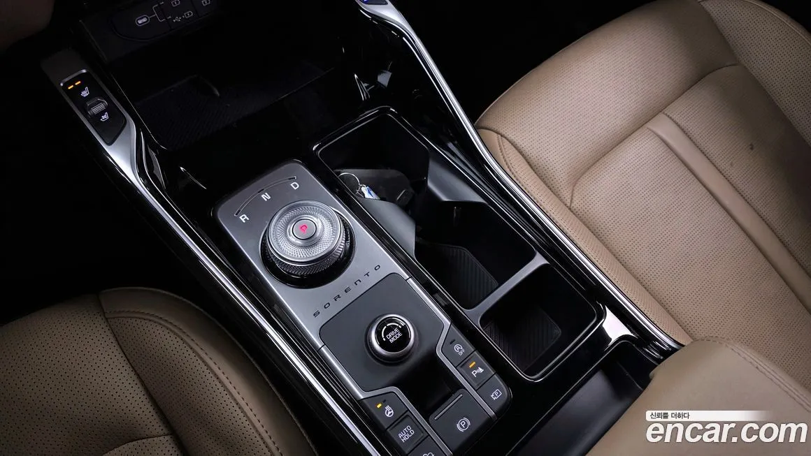 Kia Sorento — фото 9