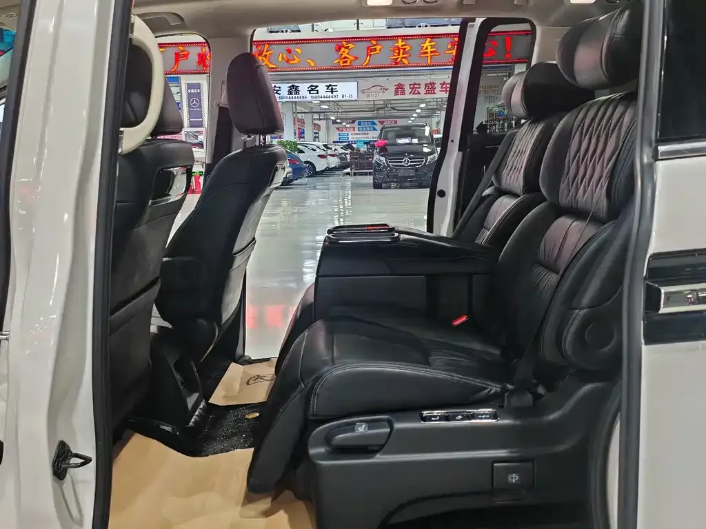 Honda Elysion 2021 из CN, фото 5