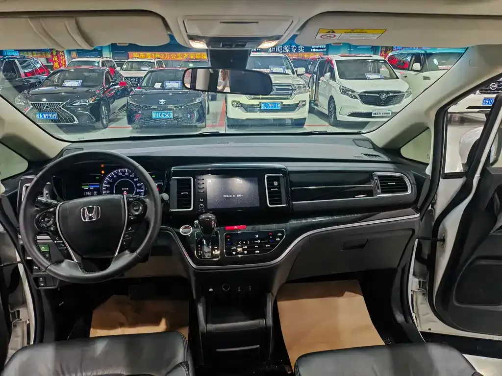 Honda Elysion 2021 из CN, фото 6
