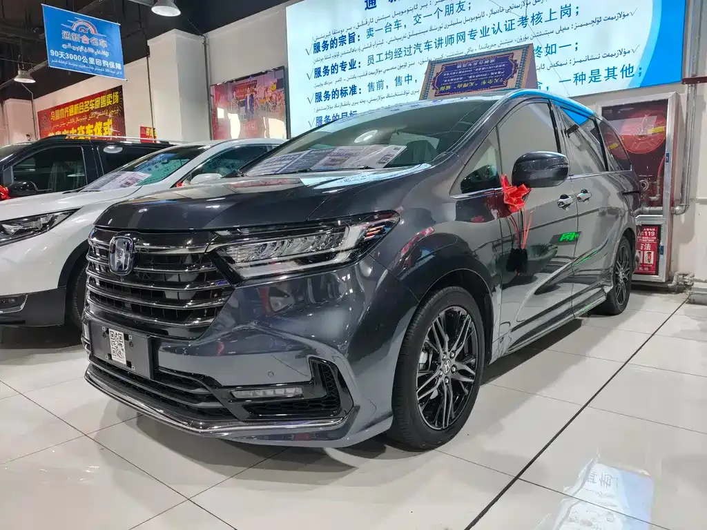 Honda Odyssey — фото 1