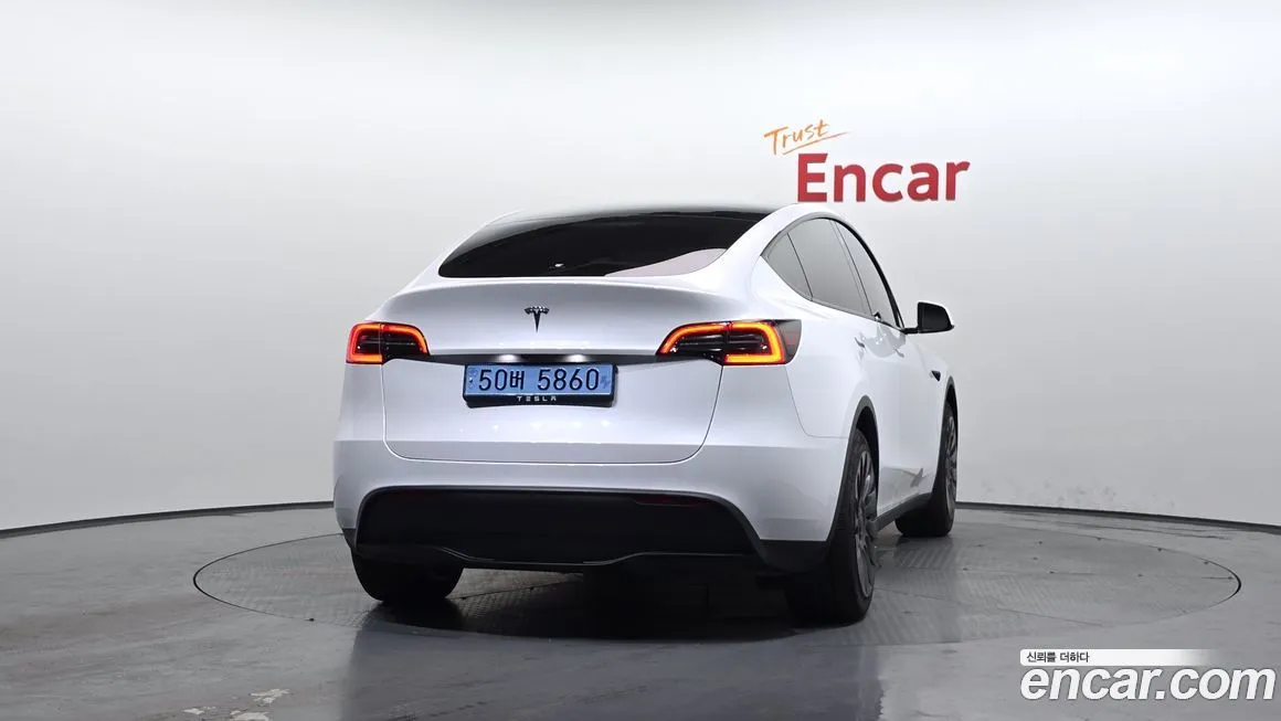 Tesla Model Y 2024 из KR, фото 4