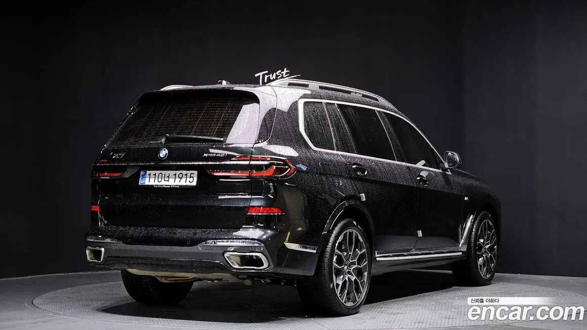 BMW X7 — фото 2