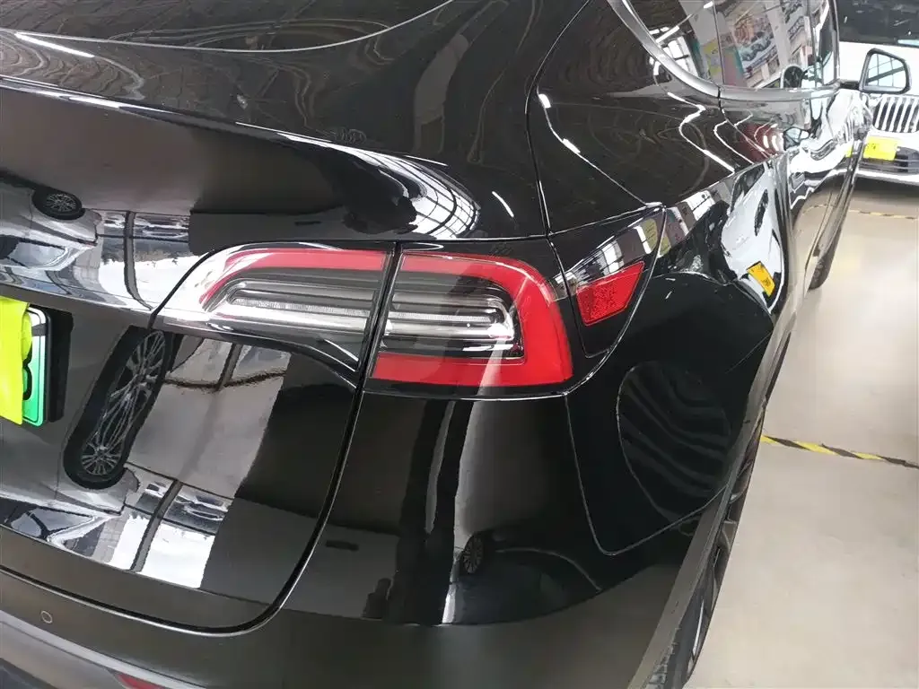 Tesla Model Y 2021 из CN, фото 8