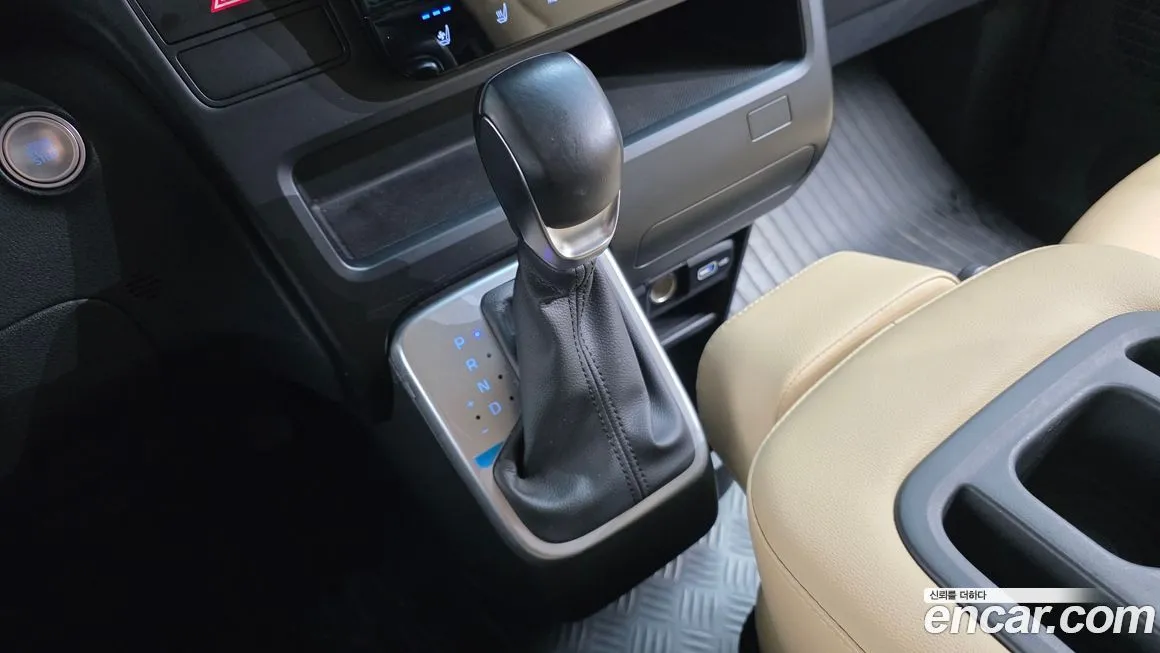 Hyundai Staria — фото 9