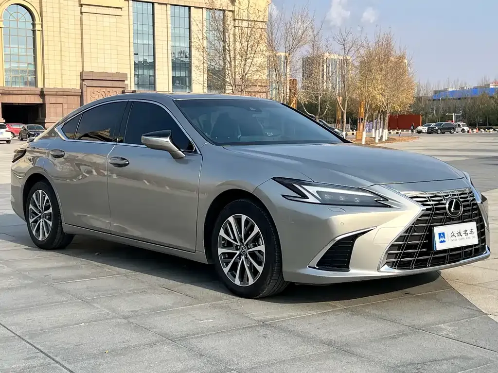 Lexus ES — фото 3