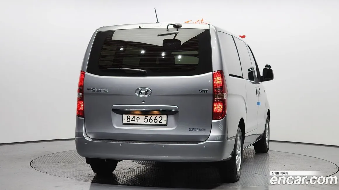 Hyundai Starex — фото 4