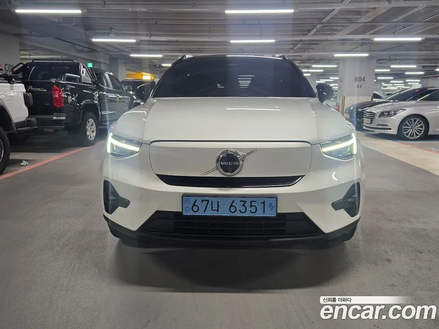 Volvo XC40 2024 из KR, фото 2