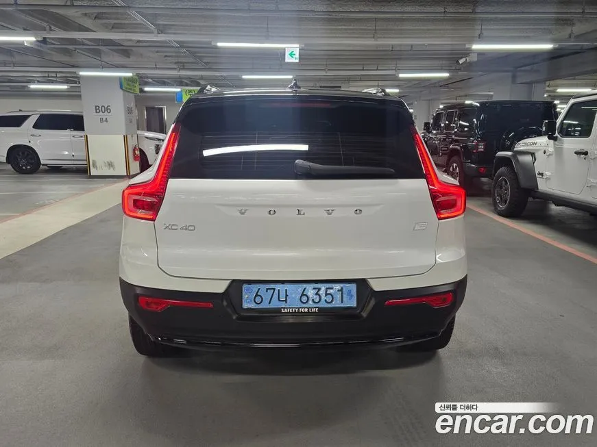 Volvo XC40 2024 из KR, фото 3