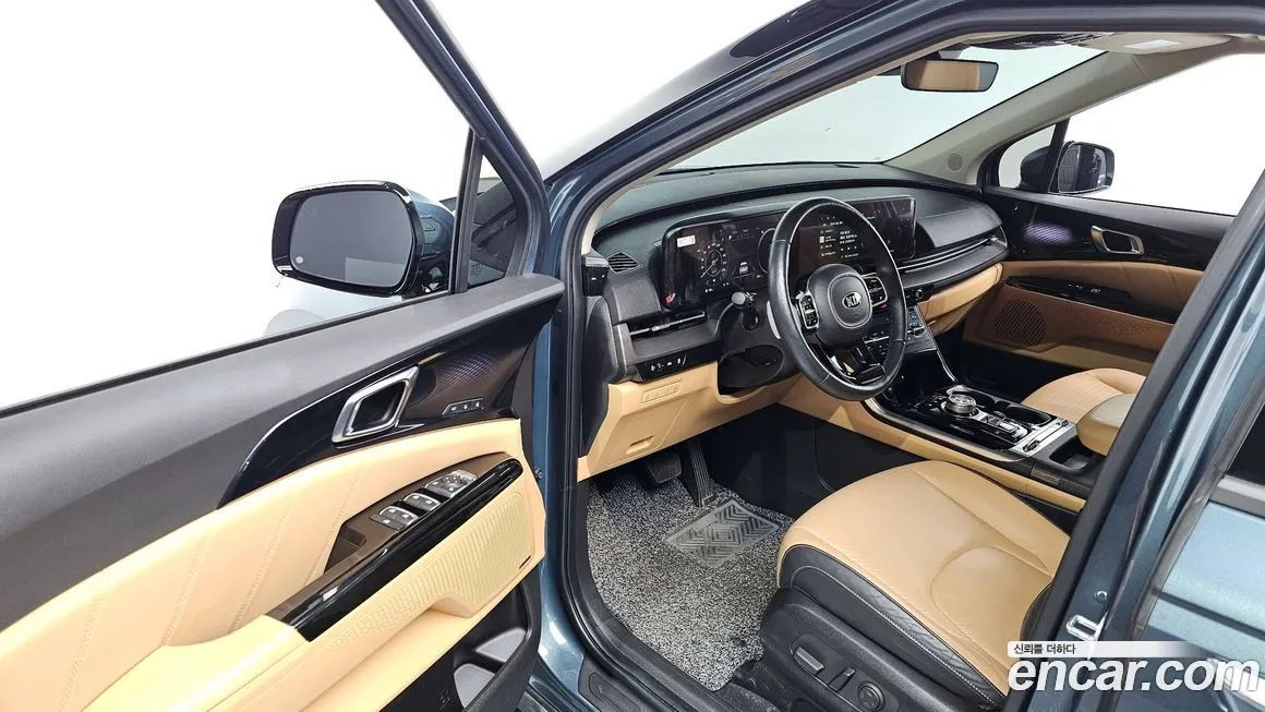 Kia Carnival — фото 10