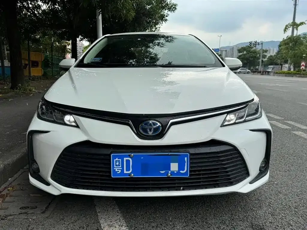 Toyota Corolla 2023 из CN, фото 2