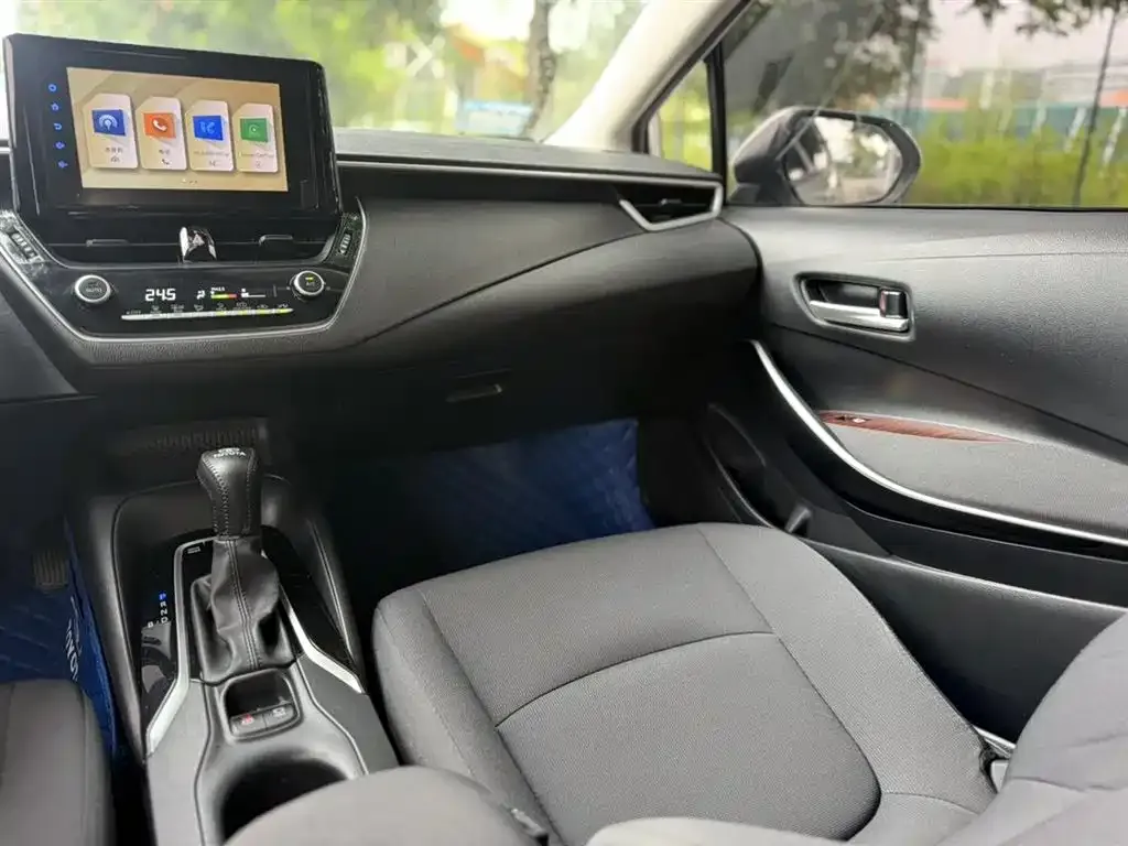 Toyota Corolla 2023 из CN, фото 3