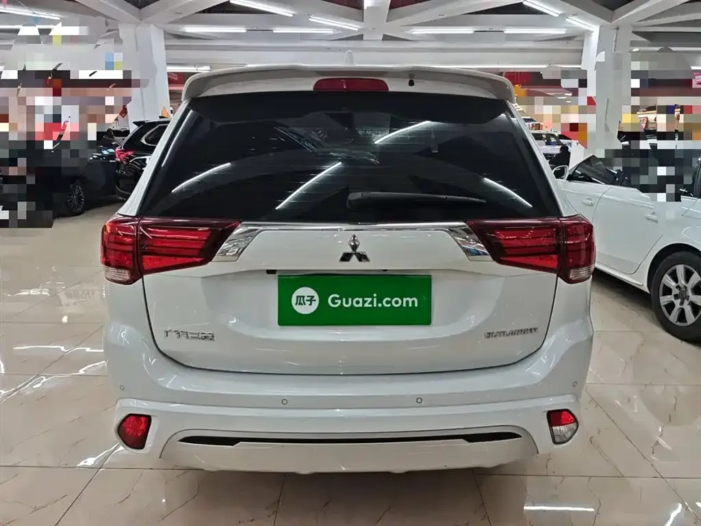 Mitsubishi Outlander 2023 из CN, фото 6