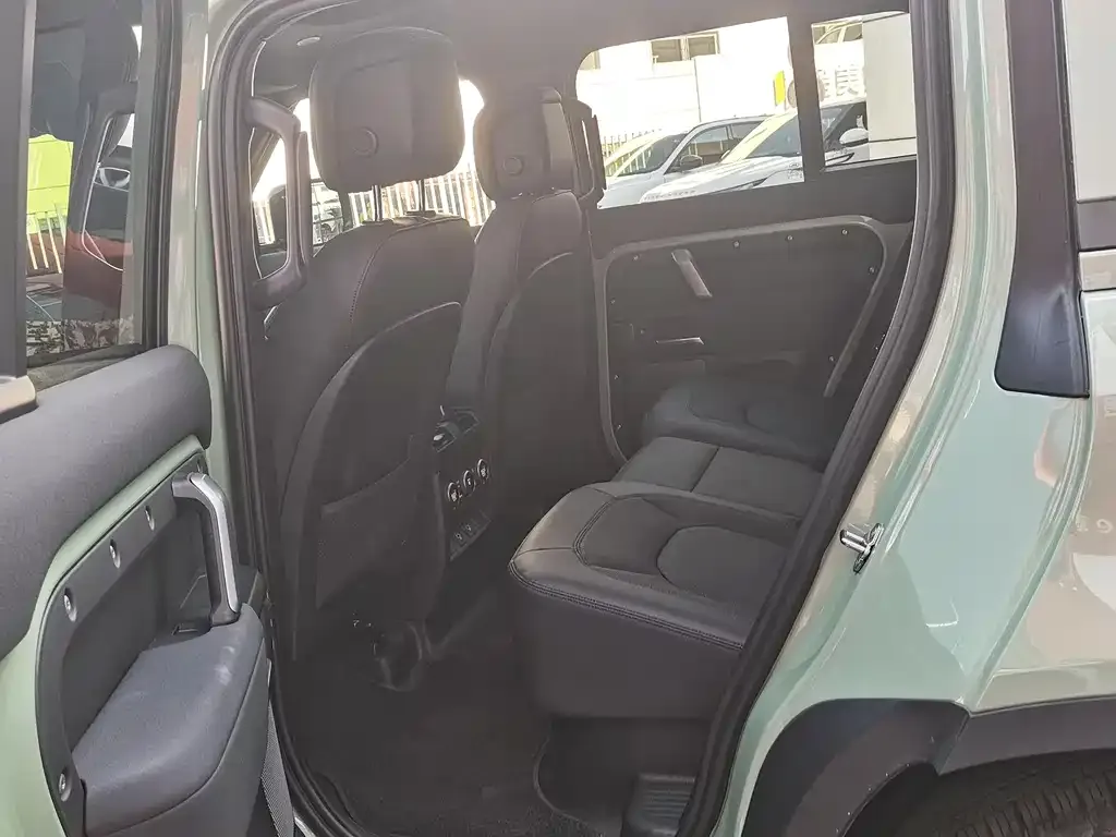 Land Rover Defender — фото 4