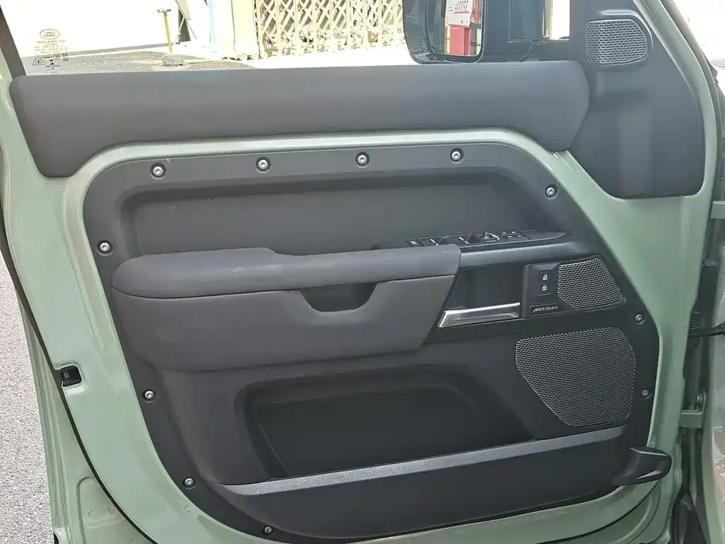 Land Rover Defender — фото 8