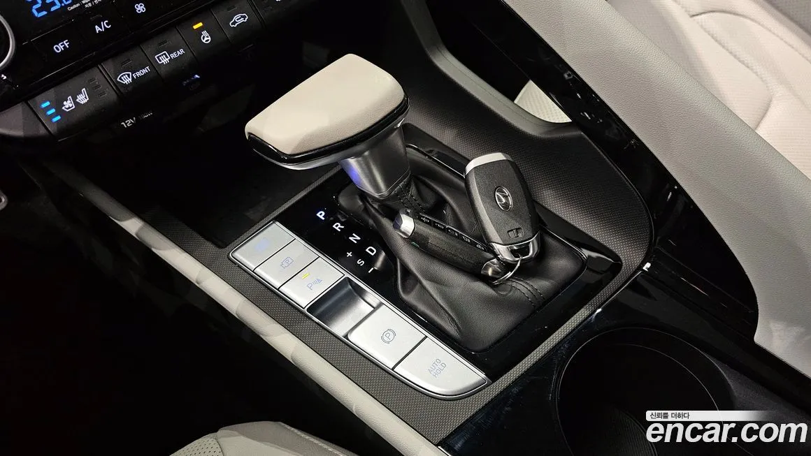 Hyundai AVANTE — фото 9