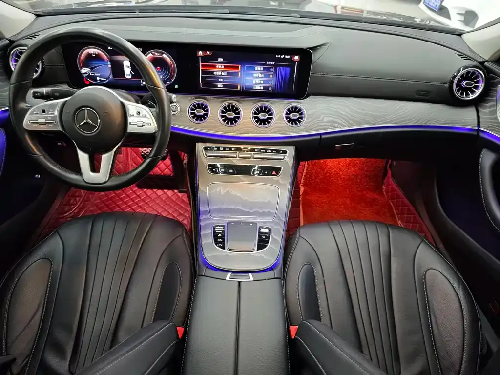 Mercedes-Benz CLS — фото 8