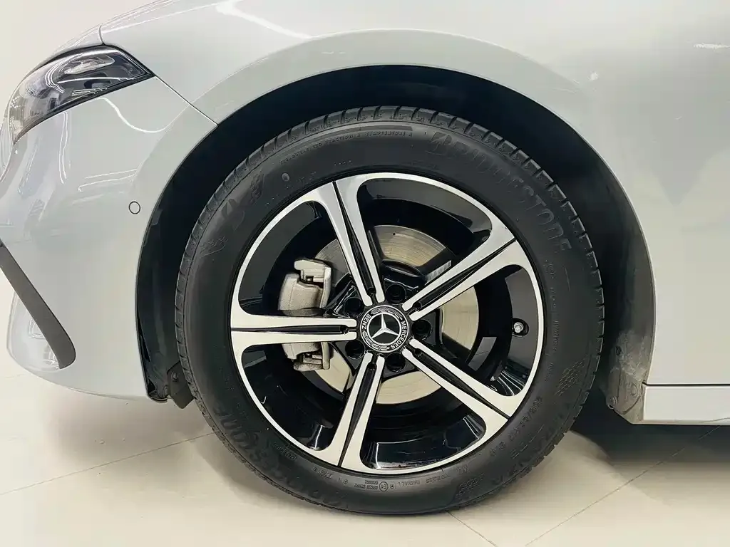 Mercedes-Benz A-Class 2024 из CN, фото 2