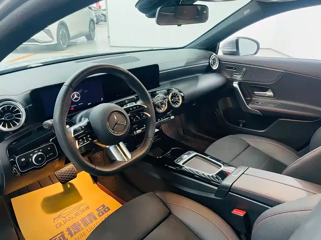 Mercedes-Benz A-Class 2024 из CN, фото 5