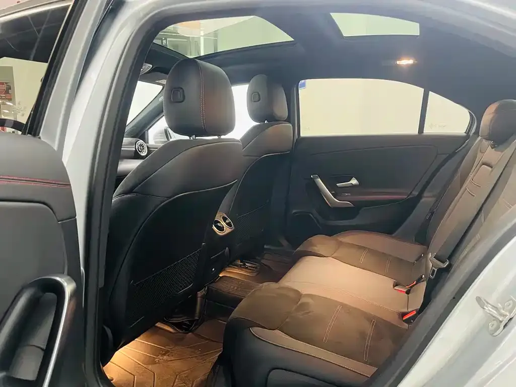 Mercedes-Benz A-Class 2024 из CN, фото 8