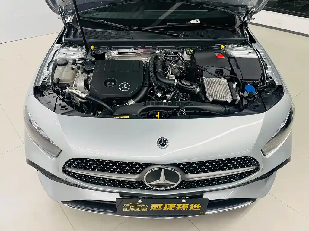 Mercedes-Benz A-Class 2024 из CN, фото 9