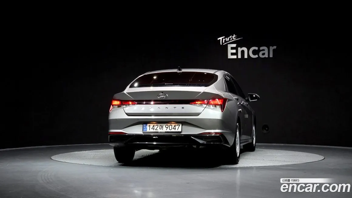 Hyundai AVANTE — фото 4