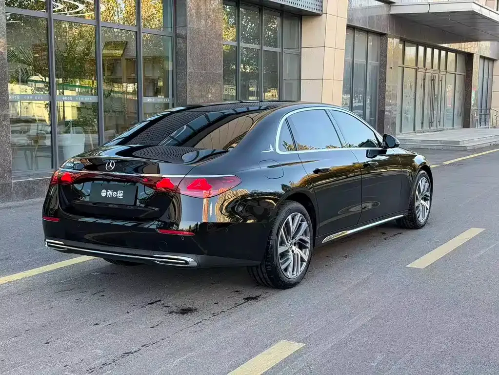 Mercedes-Benz E-Class 2025 из CN, фото 4