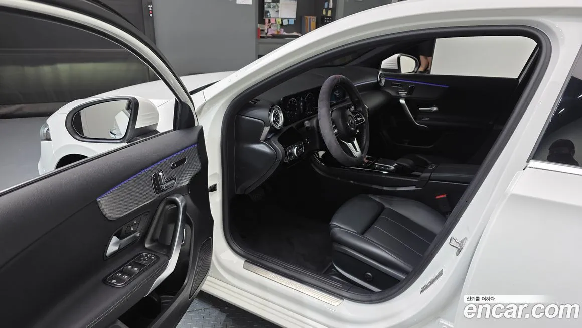 Mercedes-Benz A-Class — фото 10