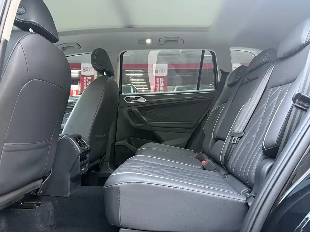 Volkswagen Tiguan L 2022 из CN, фото 5