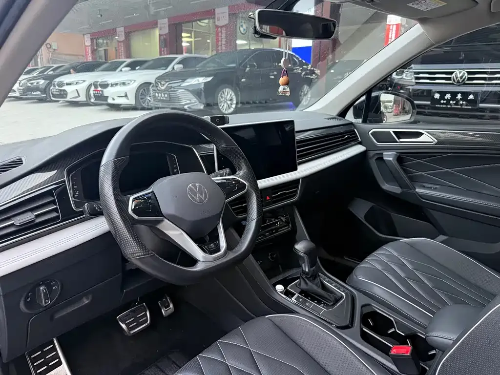 Volkswagen Tiguan L 2022 из CN, фото 6