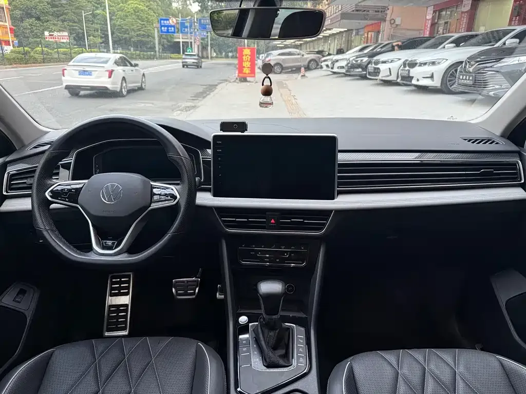 Volkswagen Tiguan L 2022 из CN, фото 7
