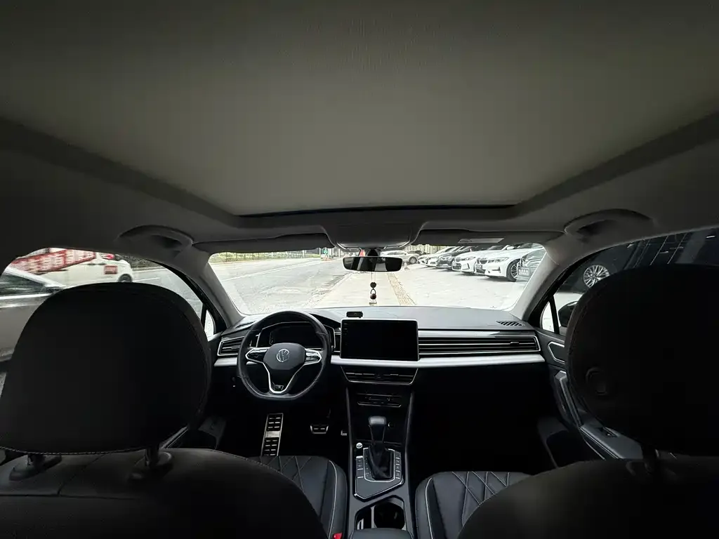 Volkswagen Tiguan L 2022 из CN, фото 8