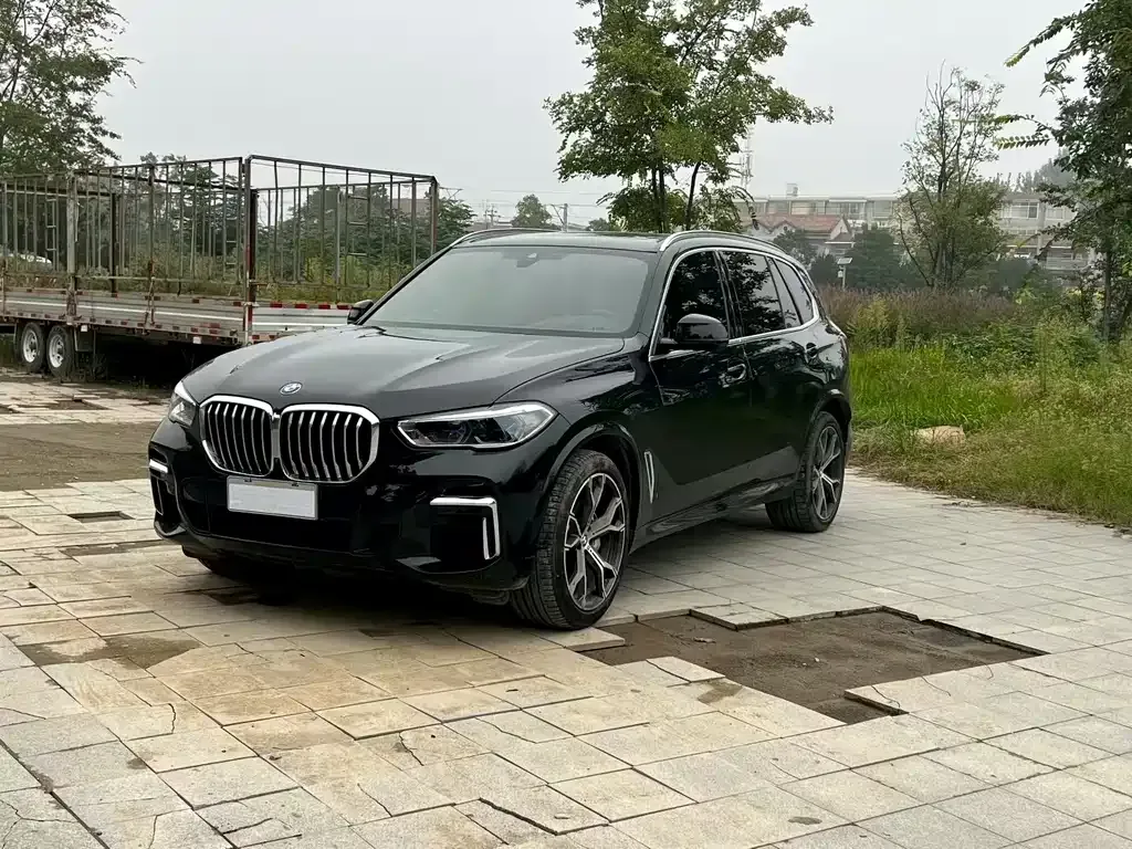 BMW X5 — фото 2