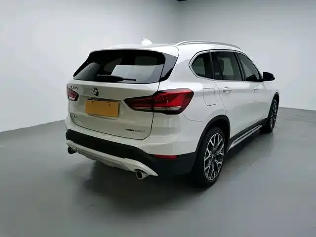 BMW X1 — фото 10