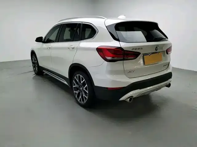 BMW X1 — фото 2