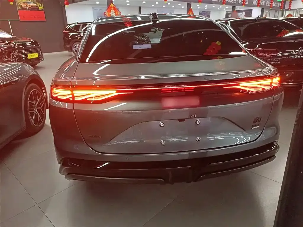BYD Han L 2025 из CN, фото 6
