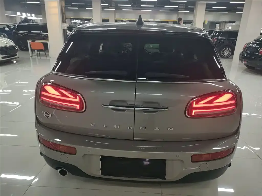 [object Object] Mini Clubman 2023 из CN, фото 6