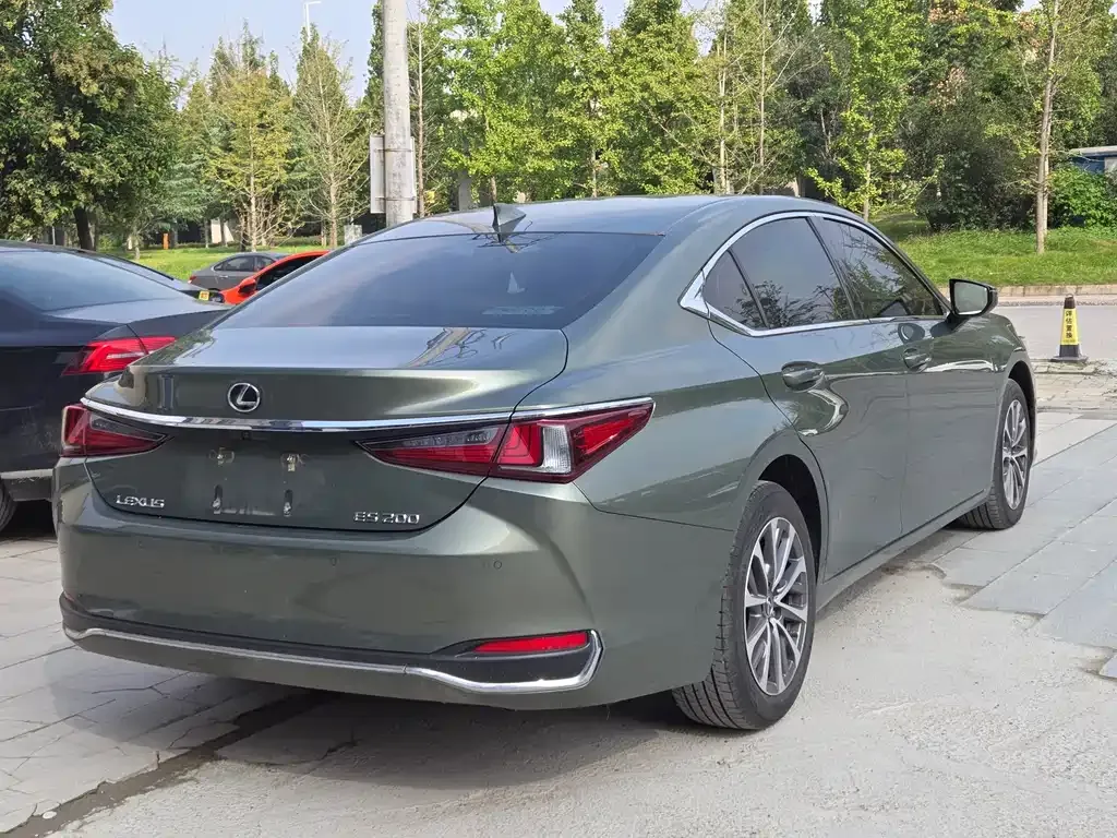 Lexus ES 2023 из CN, фото 10