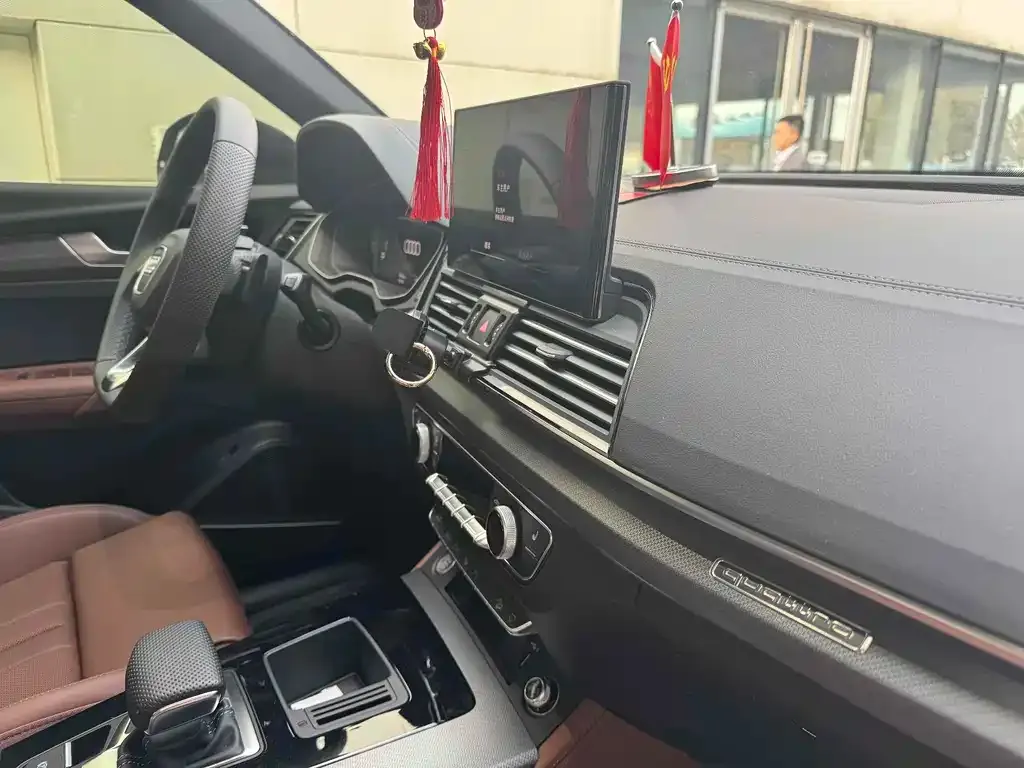 Audi Q5L 2024 из CN, фото 8