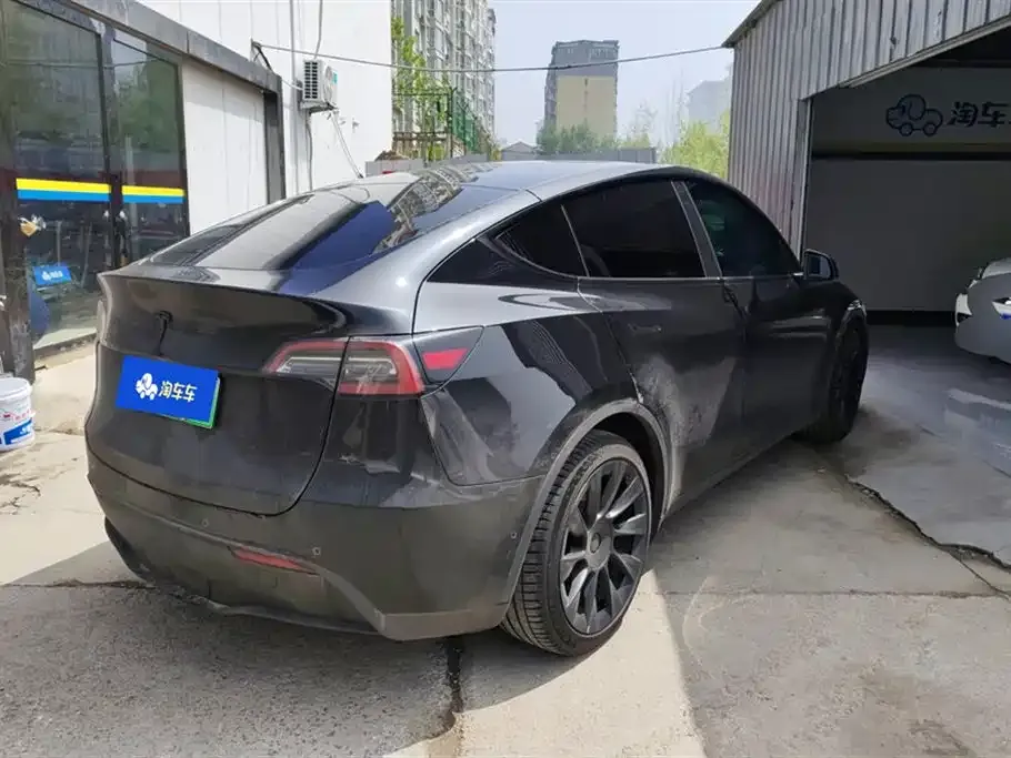 Tesla Model Y — фото 3