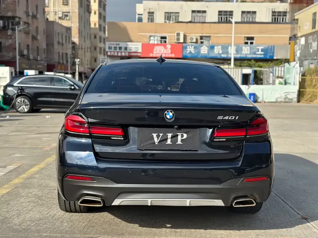 BMW 5 Series 2024 из CN, фото 8