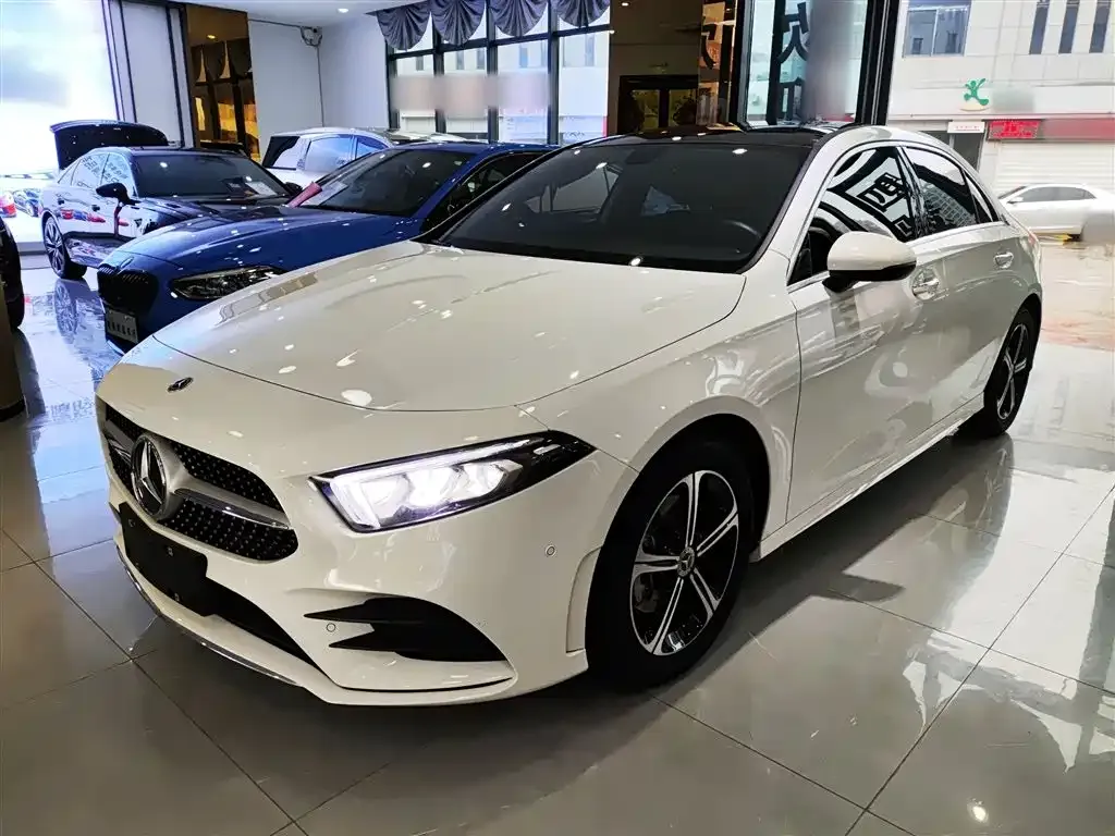Mercedes-Benz A-Class 2023 из CN, фото 1
